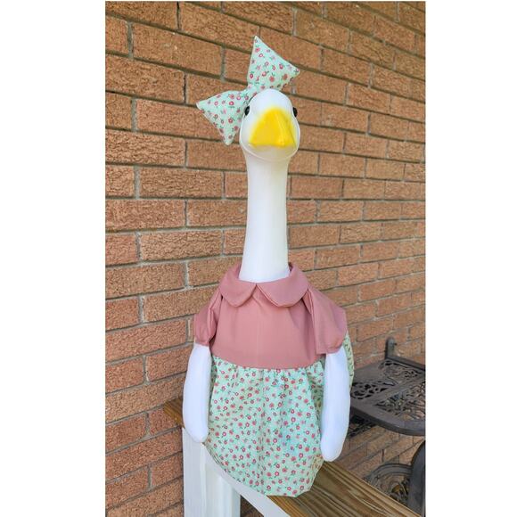 Handmade Ditzy Floral Porch Goose Dress with Wings & Hair Bow Pink Green Clothes - Picture 2 of 7